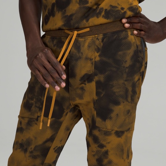 NWT Lululemon Textured Tech Pant - Picture 4 of 8